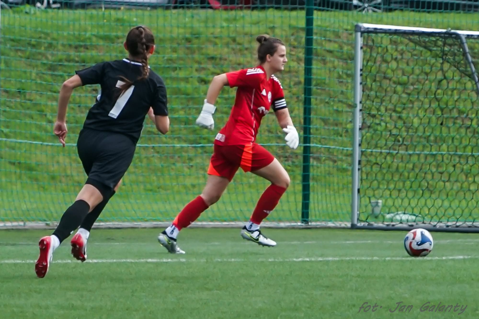 Sara Kierul nominowana na piłkarkę jesieni